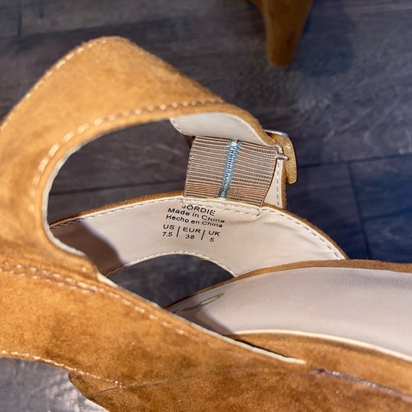 Good Condition - Mix No. 6 Suede Camel/Tan Wedges - Size 7.5 - Picture 7 of 7